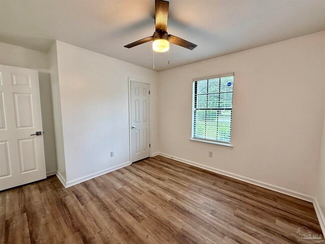 Building Photo - 1305 Heatherwood Cir