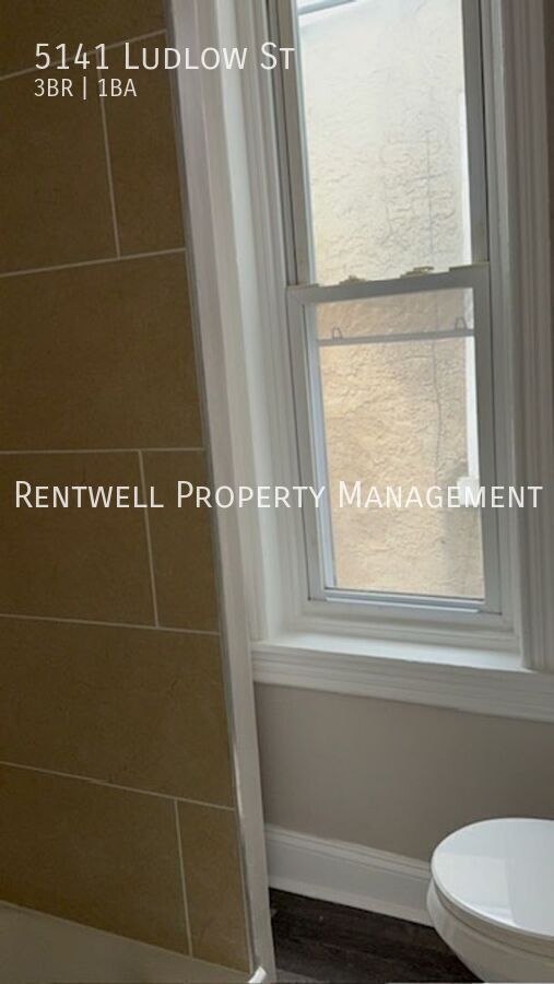 Building Photo - 5141 Ludlow St