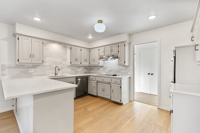 Building Photo - 11416 Leaning Elm Rd