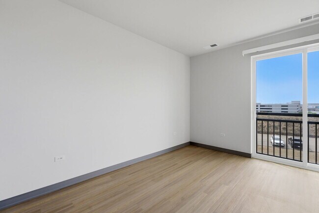 Building Photo - 1225 Rock Run Crossings Dr