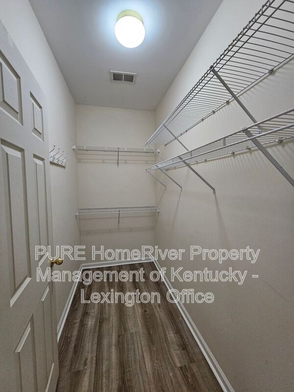 Building Photo - 2616 Crystal Falls Rd