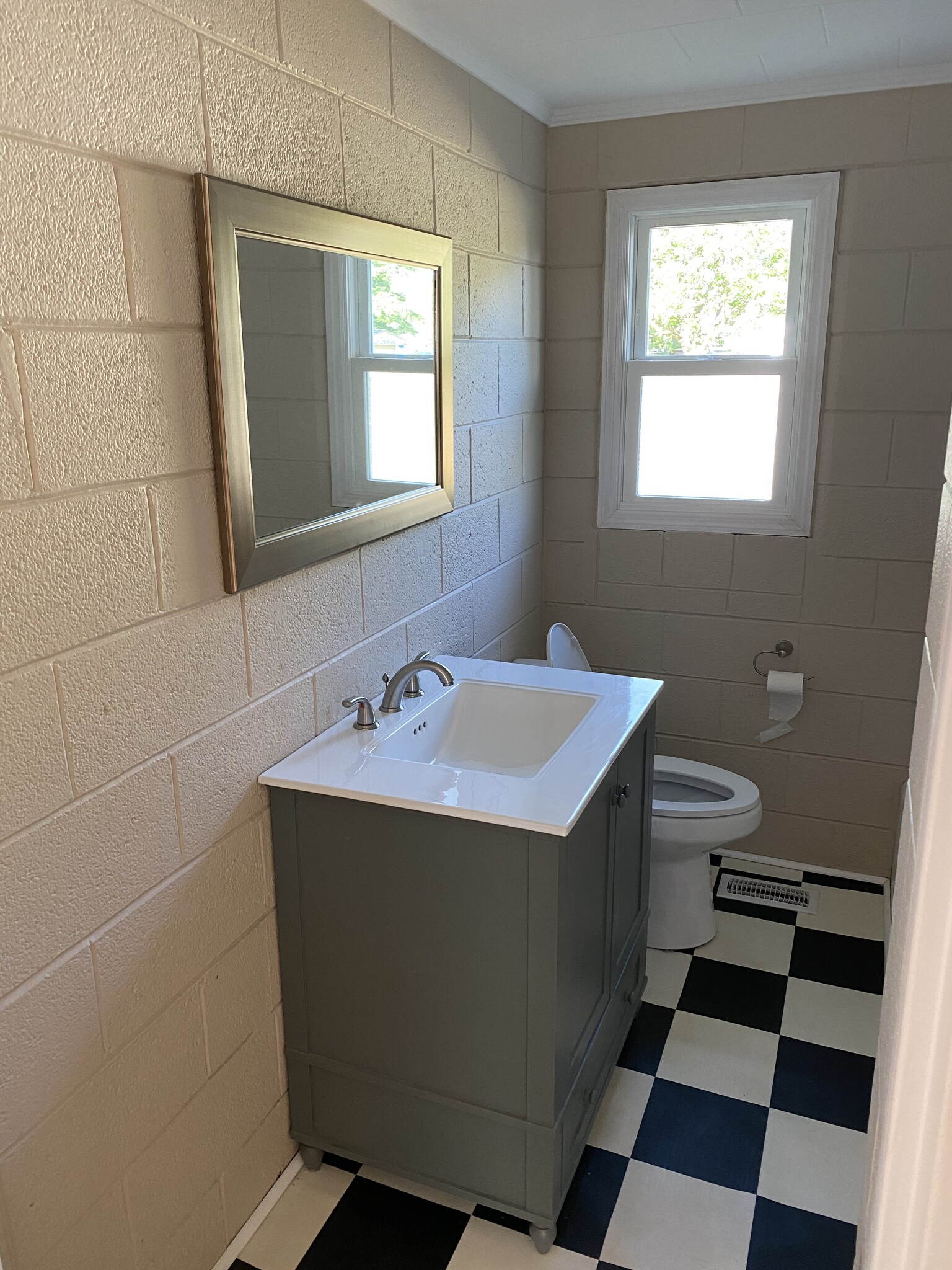 Bathroom - 205 Catherine St