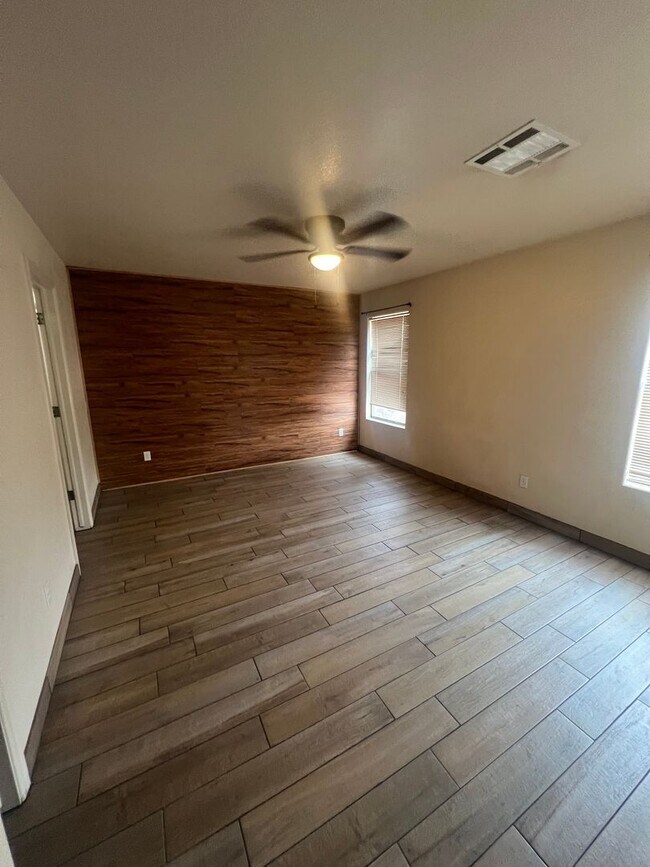 Building Photo - Cute 2 bedroom/2 Bath Home in Los Colinas