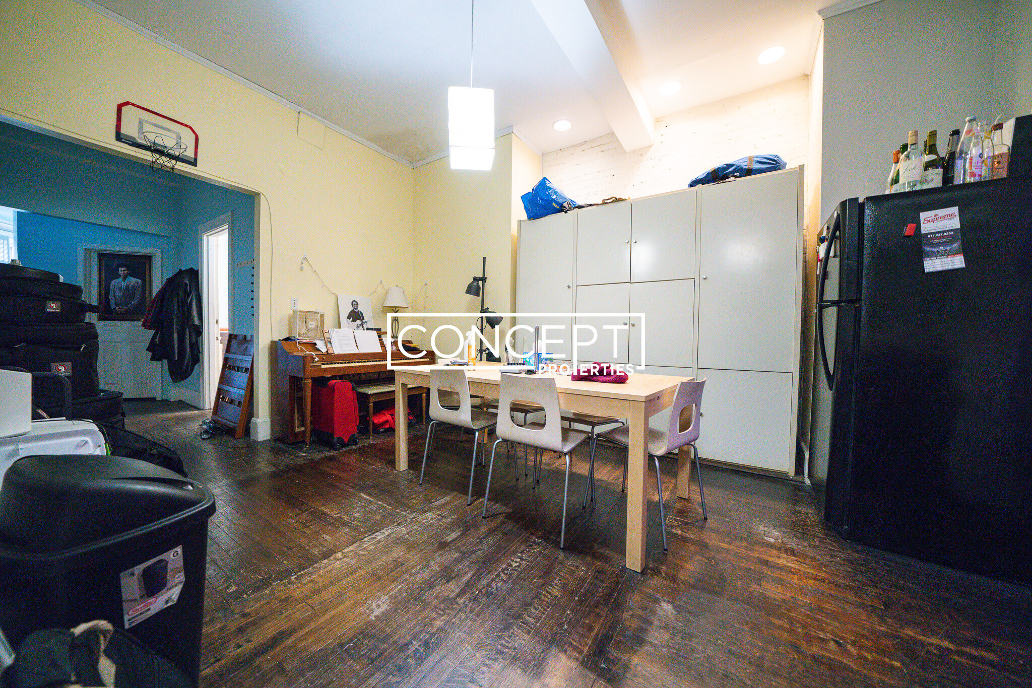 Building Photo - 52 Fenway