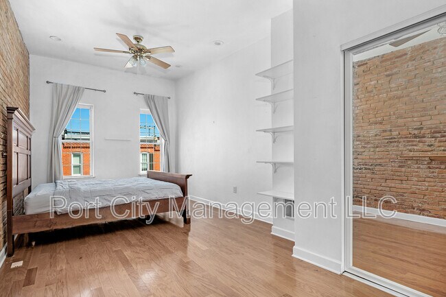 Building Photo - 639 Harvey St