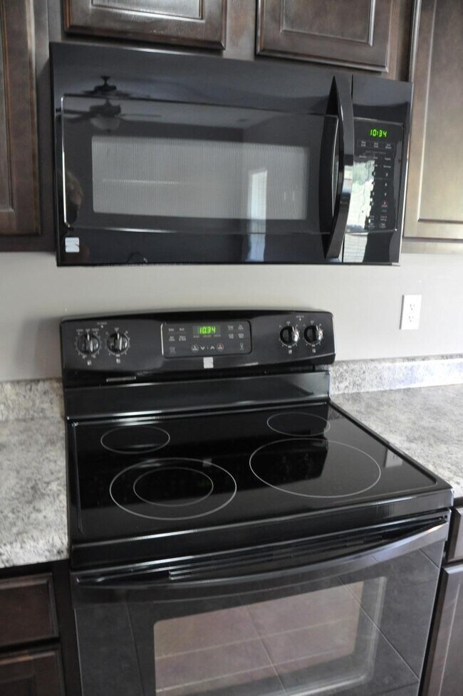 Building Photo - 3505 Timber Run Dr