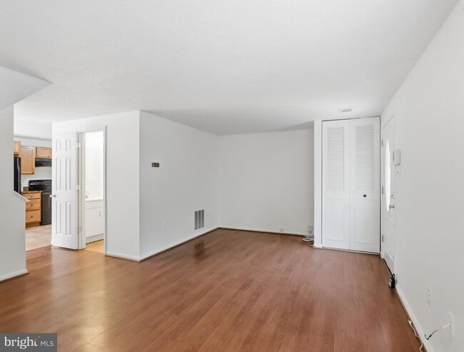 Building Photo - 40 Whitechurch Ct