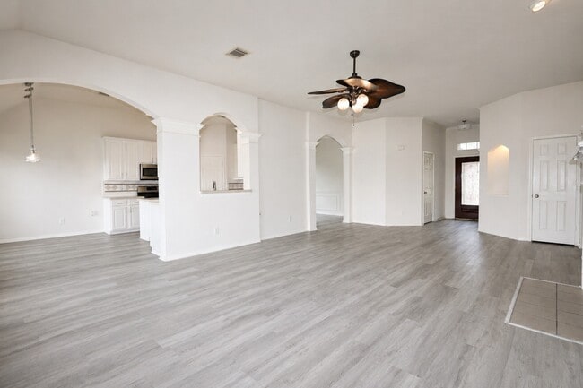 Building Photo - 6343 Big Oak Canyon Dr