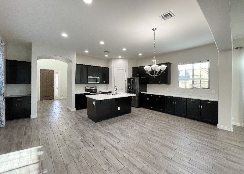 Building Photo - 2902 E Ebony Dr