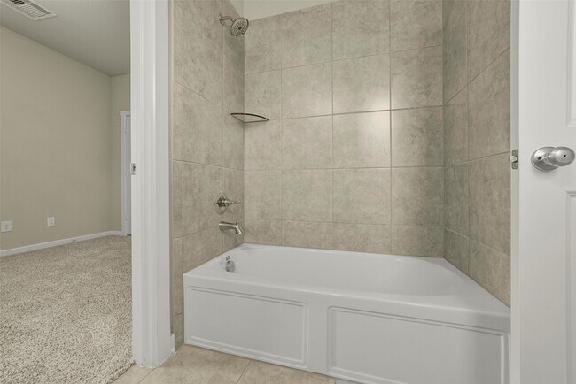 Building Photo - 323 N Spotted Fern Dr