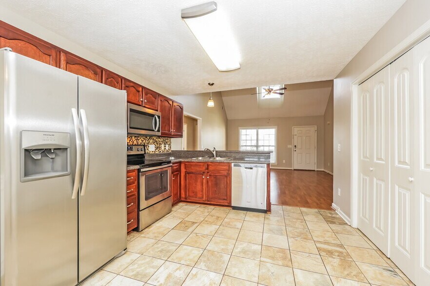 Building Photo - 3360 Cornerstone Dr