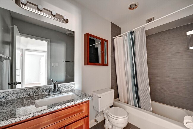 Building Photo - 9023 Gaylord Dr