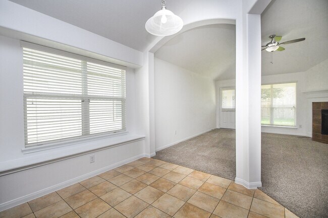 Building Photo - 25038 Tancy Ranch Ct