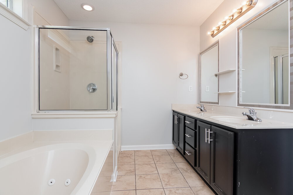 Building Photo - 5186 Zachery Run Cove