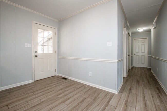 Building Photo - 1159 Camp Creek Rd