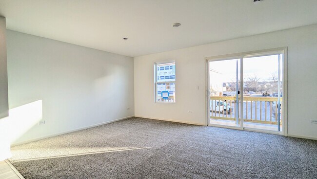 Building Photo - 1392 Foxglove Dr