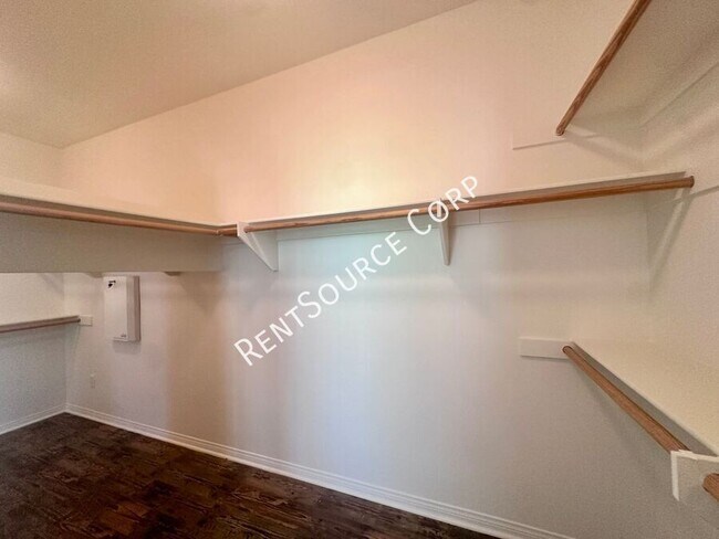 Building Photo - 16339 Mountain Ln