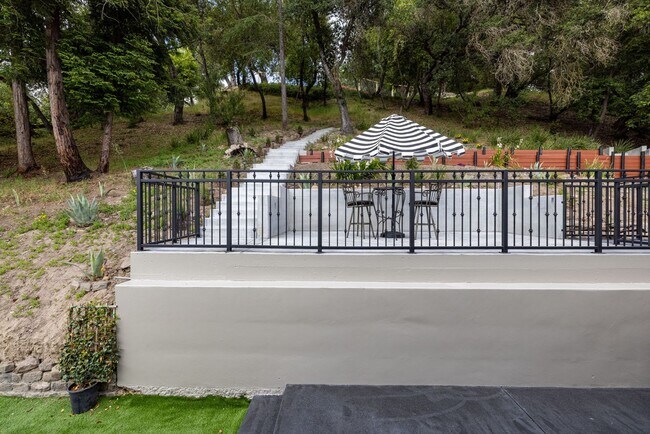 Building Photo - Coming Soon~ Private Wine Country Estate Retreat....
