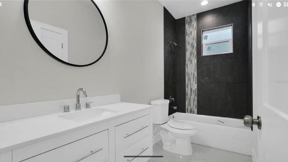 Building Photo - 8217 N Brooks St