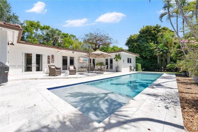 Building Photo - 1524 Siena Ave