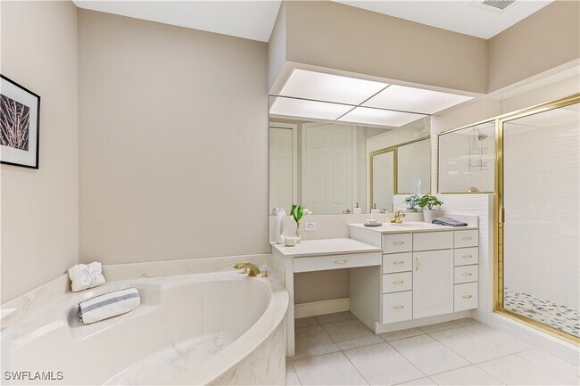 Building Photo - 4970 Westchester Ct