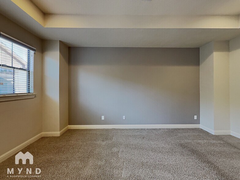 Building Photo - 5213 Eigel St