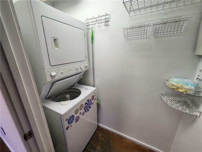 Building Photo - 195 Arizona Ave NE