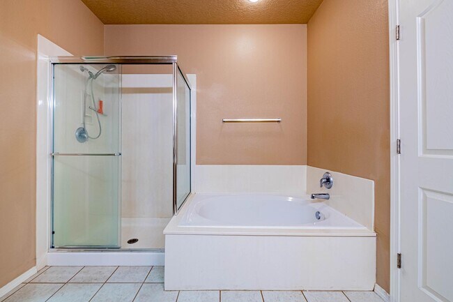 Building Photo - 9719 Calle Chamisa NW