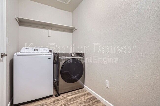 Building Photo - 5102 Lumos Ln