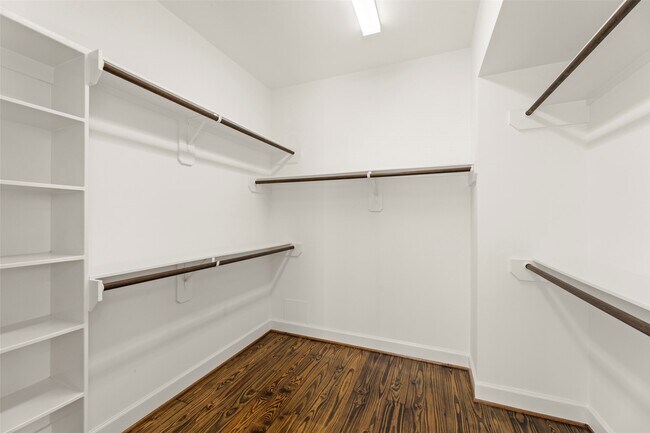 Building Photo - 1524 Blodgett St