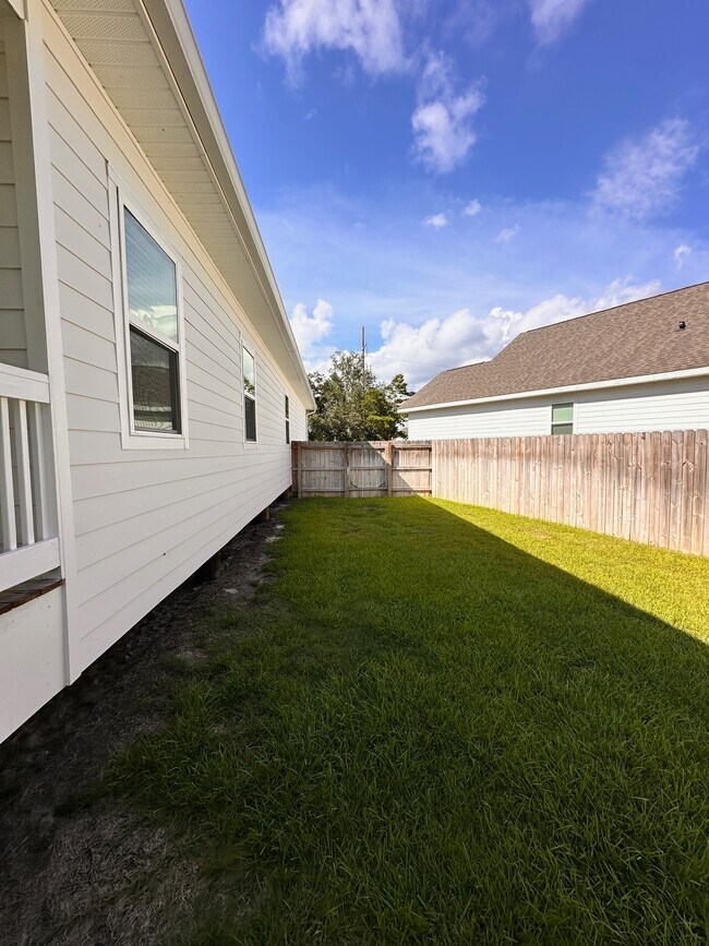Building Photo - 52 Crimsyn Ryan Ct