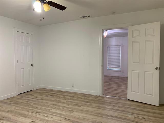 Building Photo - 1046 W Collins St