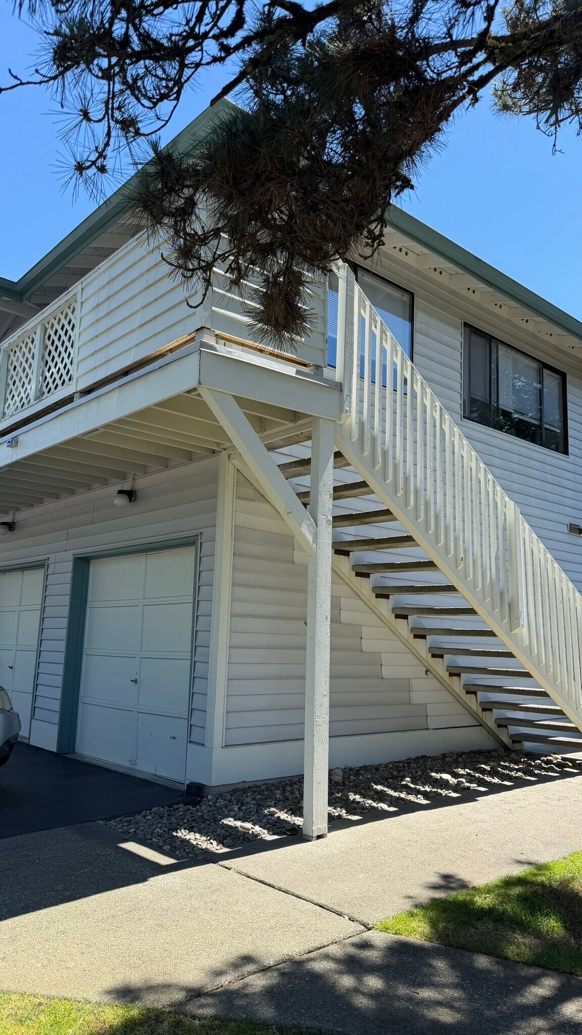 Building Photo - 1624 201st Pl SE