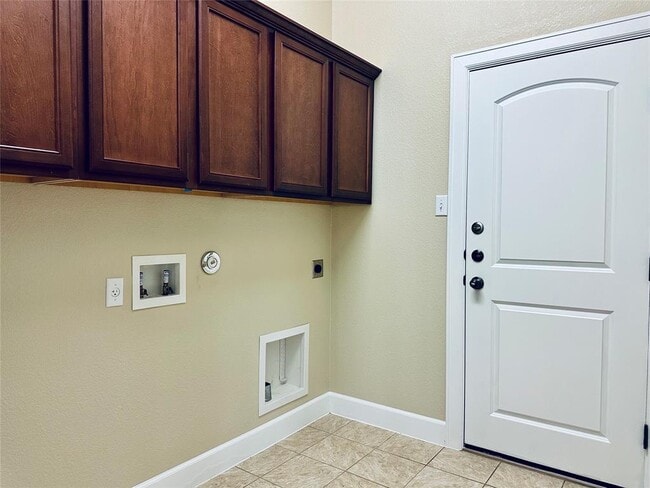 Building Photo - 520 Cerezo Dr