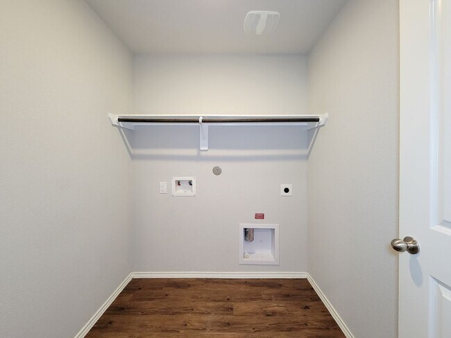 Building Photo - 5515 Peralta Mills Way