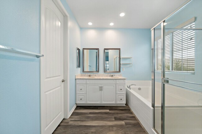 Building Photo - 32847 Bachelor Peak St