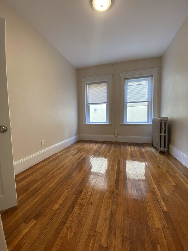 Building Photo - 58 Brighton Ave