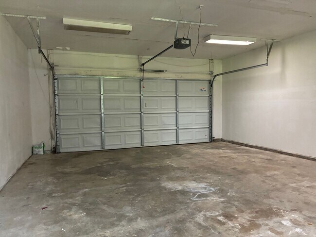 Building Photo - 964 Timberwood Dr