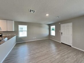 Building Photo - 4210 Southton Lk