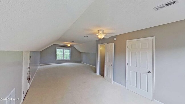 Building Photo - 6935 Lipscomb Dr