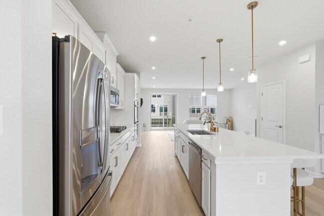 Building Photo - 3503 St Robin Ln