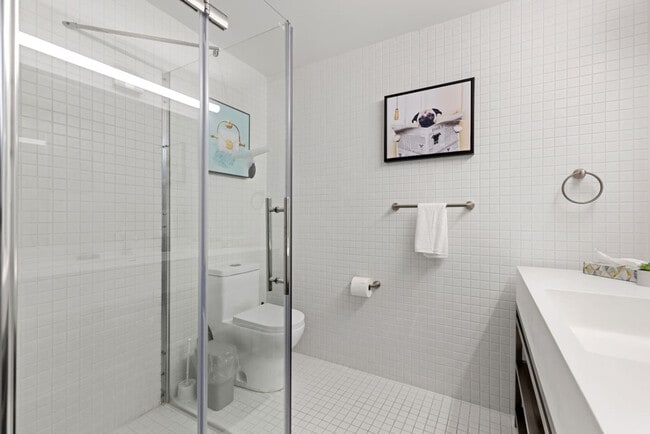 Building Photo - 12607 Larchmere Blvd