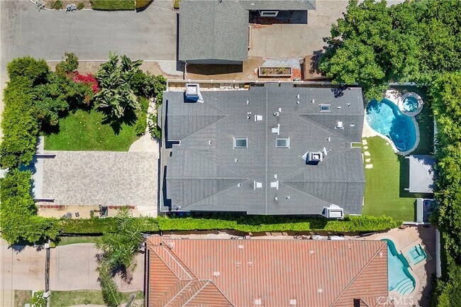 Building Photo - 11610 Chiquita St