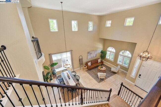 Building Photo - 1207 Villagio Dr