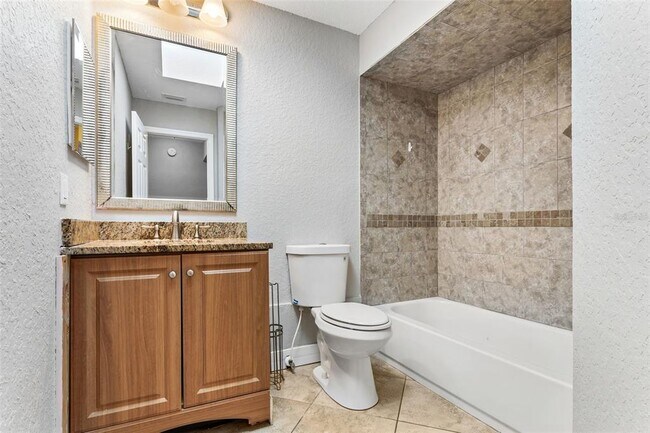 Building Photo - 8005 Pepperidge Ln