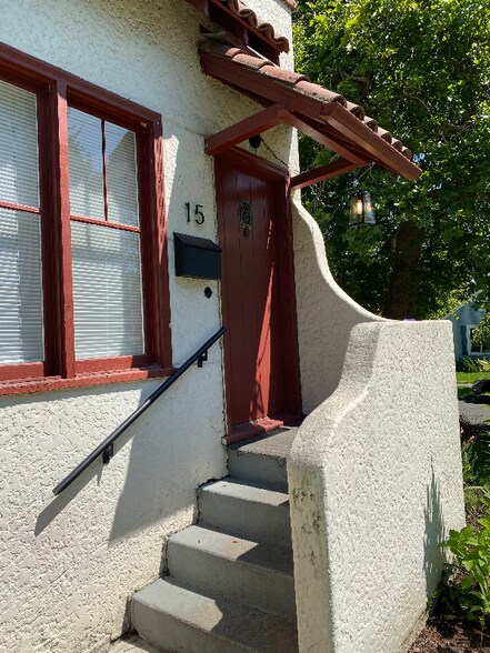 Building Photo - 15 S Clinton St