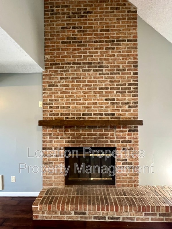 Building Photo - 3800 Stockade Ct