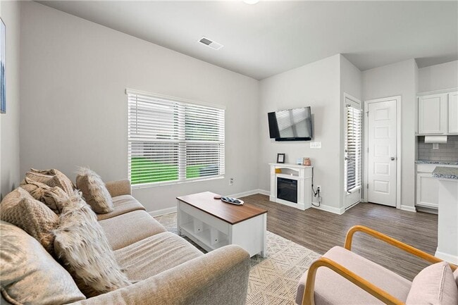 Building Photo - 4002 Bryce Manor Ln