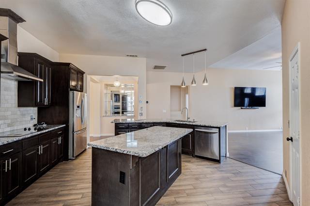 Building Photo - 7220 Cloverleaf Dr