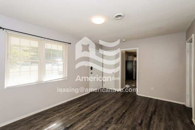 Building Photo - 1187 Bennock Mill Rd